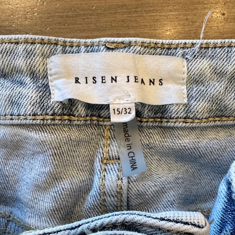 RISEN Light Wash Women's Jeans with Distressed Knees - Picture 2 of 10